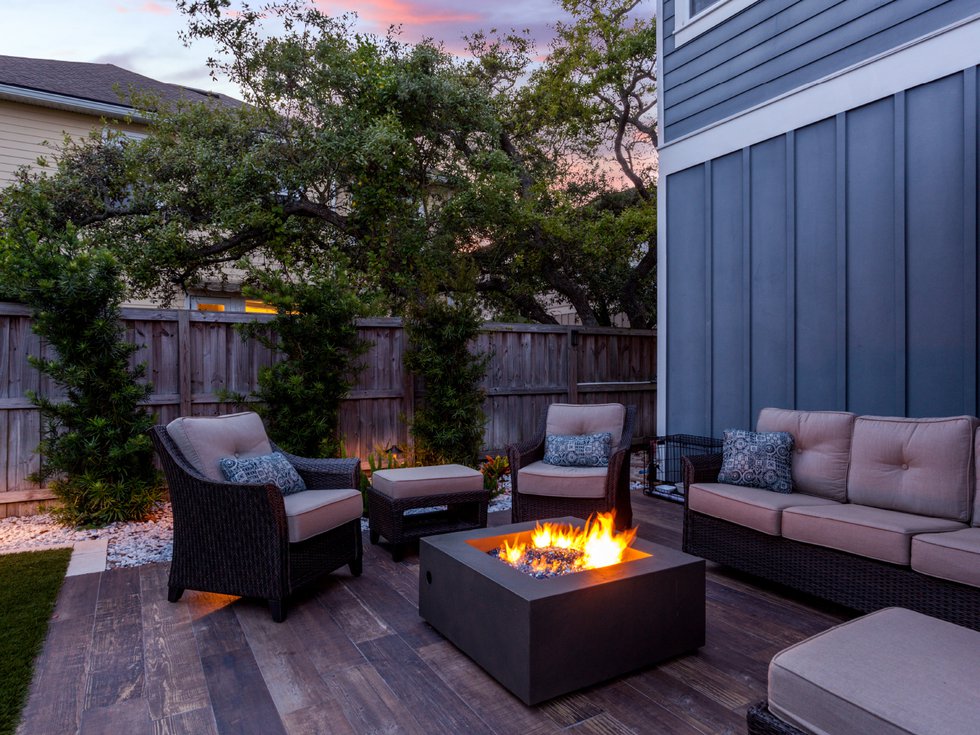 5 Chic Ways To Upgrade Your Patio, Stauffers Of Kissel Hill Outdoor Furniture